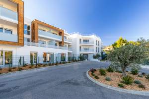 Marina Bay Villeneuve-Loubet · Résidence Seniors Côte d’Azur